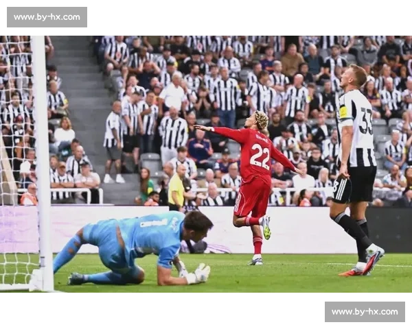 曼联 9 号位争夺战白热化!埃基蒂克成红魔利物浦切尔西三强猎物 曼联 9 号位争夺战白热化!埃基蒂克成红魔利物浦切尔西三强猎物