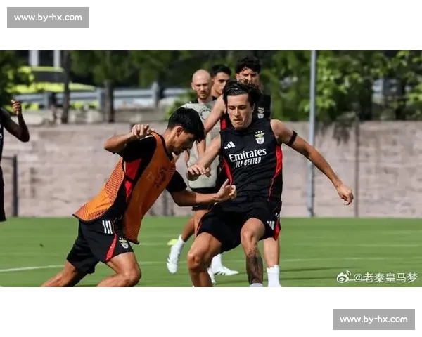 本菲卡官宣阿尔瓦罗离队!皇马 5000 万欧解约金谈判进入关键阶段 本菲卡官宣阿尔瓦罗离队!皇马 5000 万欧解约金谈判进入关键阶段