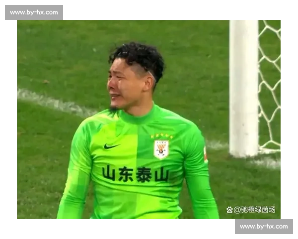 郑铮以坚韧意志诠释绿茵荣耀展现中国足球精神风采