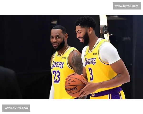 詹姆斯戴维斯能否重现辉煌，最佳防守球员奖杯花落谁家